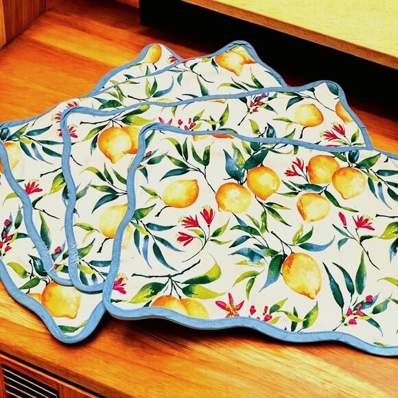 4 Fabric Placemats Lemon Themes Scallop Edges Handmade *read* - Picture 1 of 5